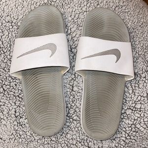 nike slides